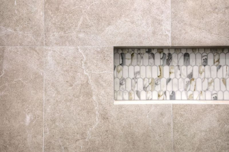Calacatta Gold Mix Feather Mosaic