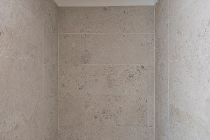 Riverstone White Matt 600x600